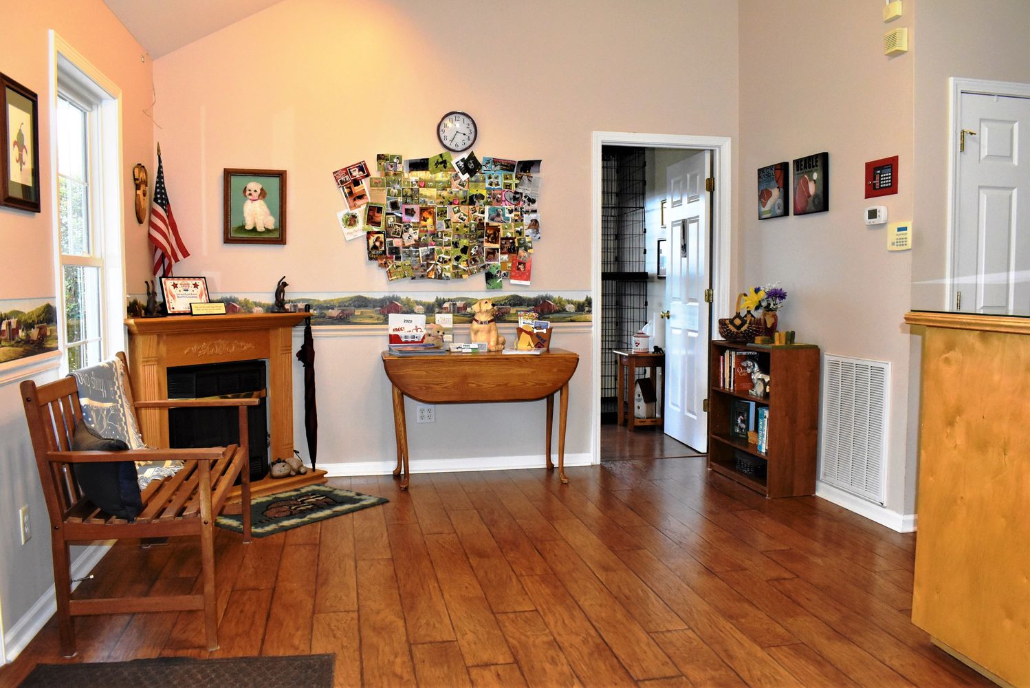Bed & Biscuit: 153 Fence Ln, Crossville, TN 38571